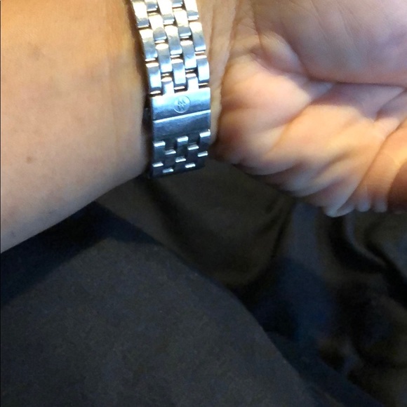 Watch - Picture 2 of 3